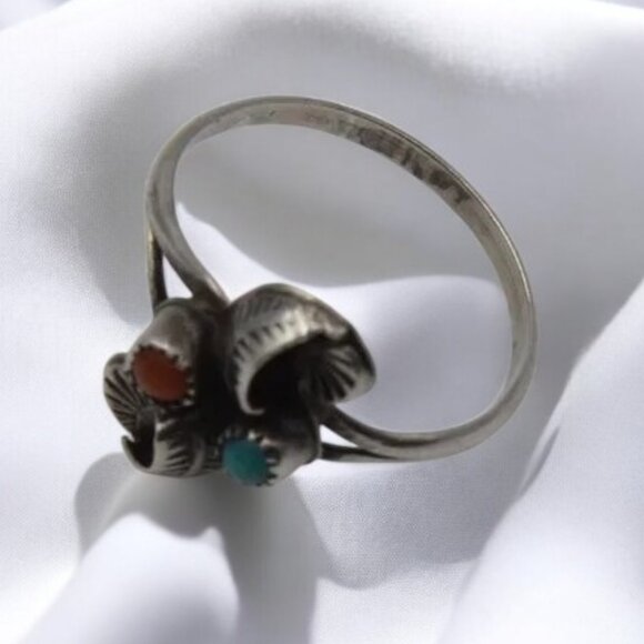 Sterling Silver Ring Turquoise Coral Zuni Look Southwestern Leaf Design - Picture 5 of 5